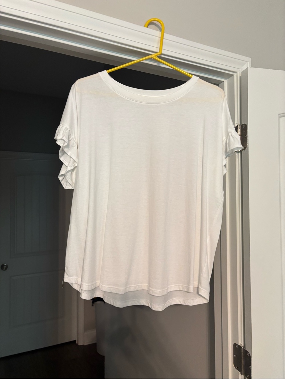 crown & ivy White Ruffle Sleeve Crewneck Top
